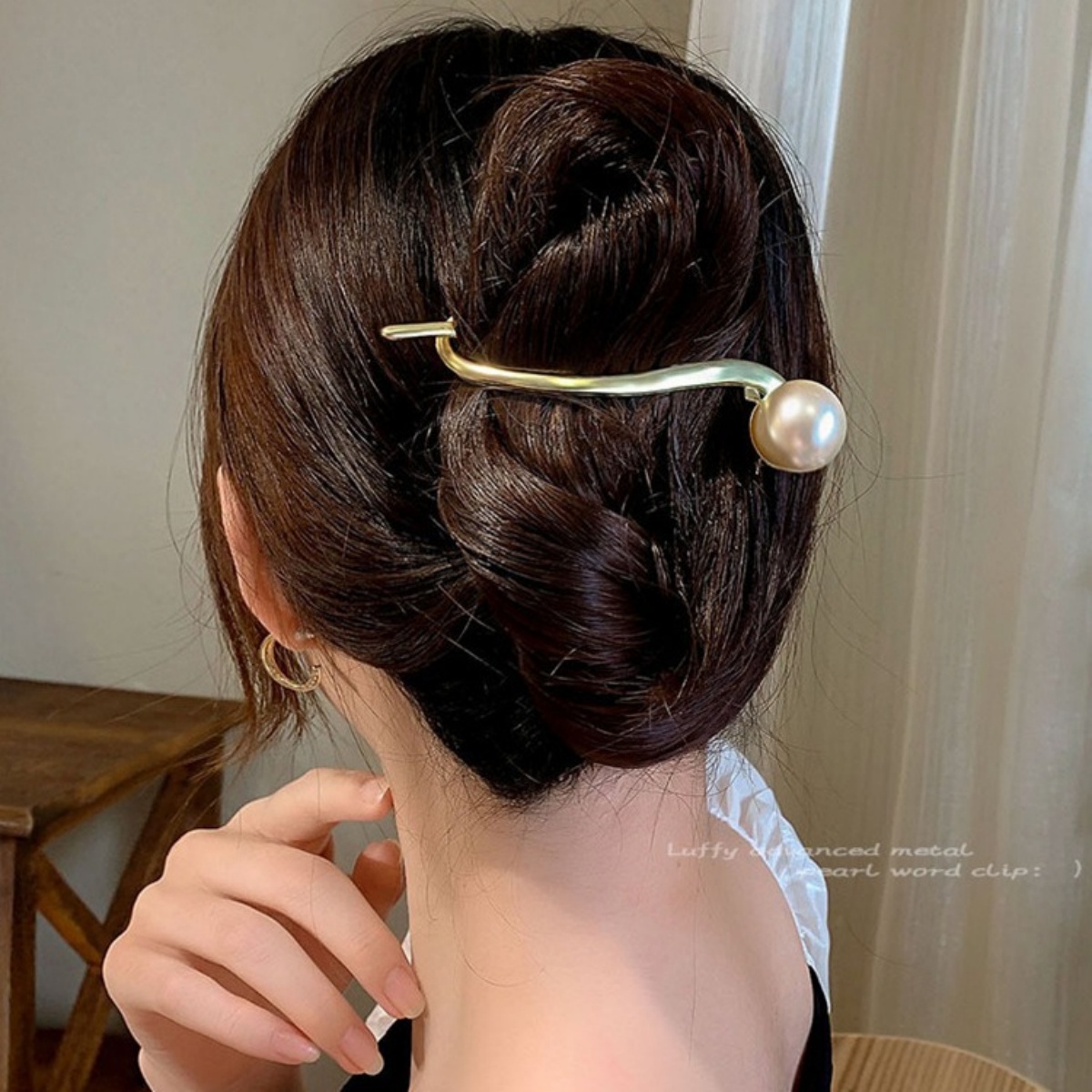 Elegant Glitter Pearl Hair Cli - The Korean Lifestyle recension och pris